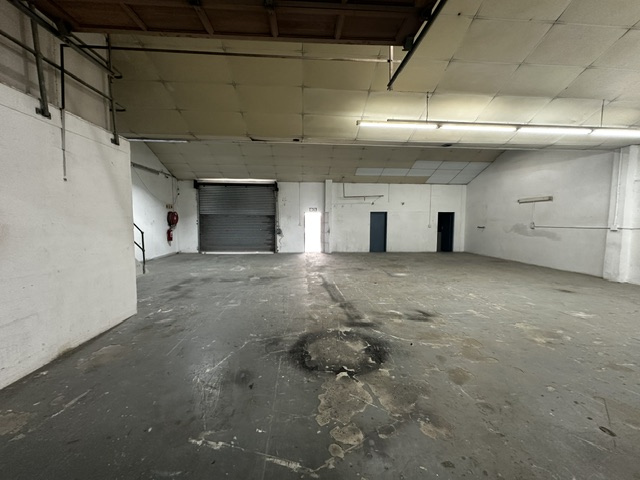 To Let Commercial Property for Rent in Paarden Eiland Western Cape